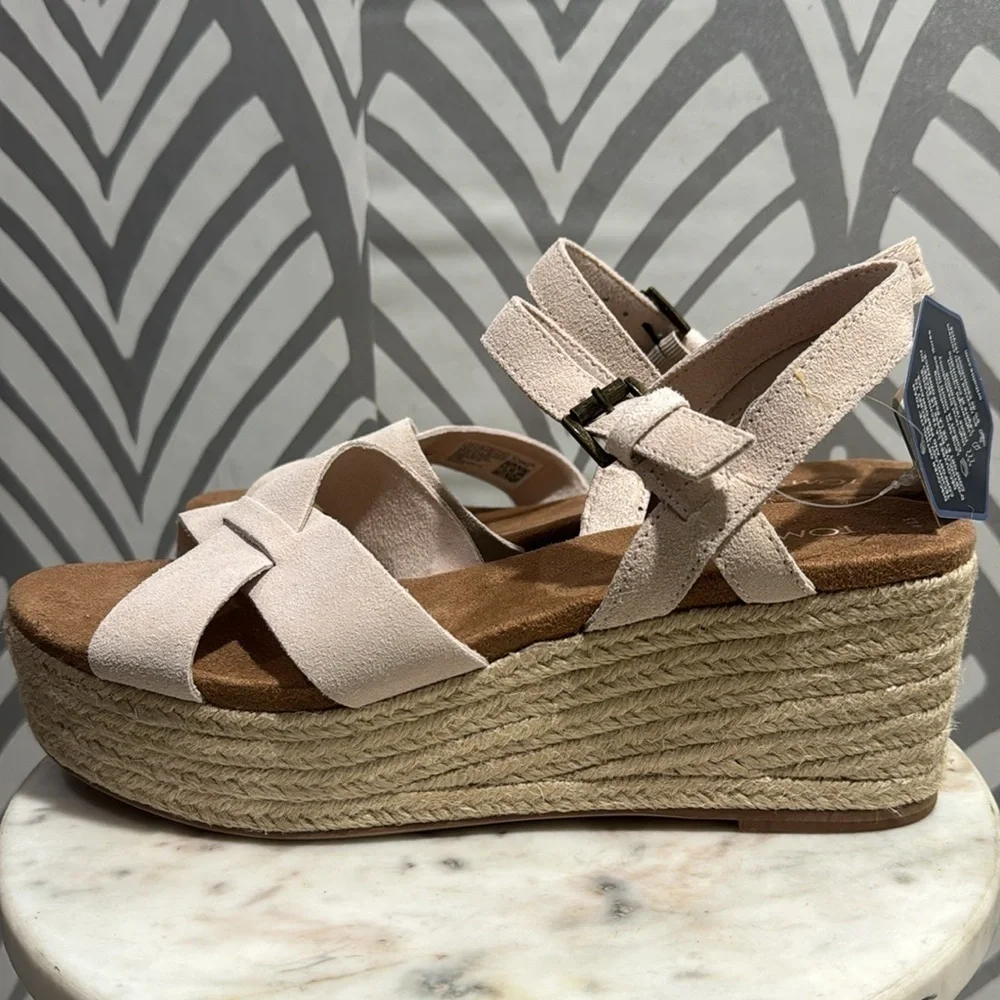 Toms cream wedge sandal size 8.5 New-No Box/Tags